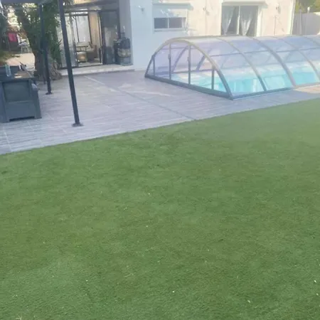 Bas De Avec Piscine Et Jardin 滨海卡涅